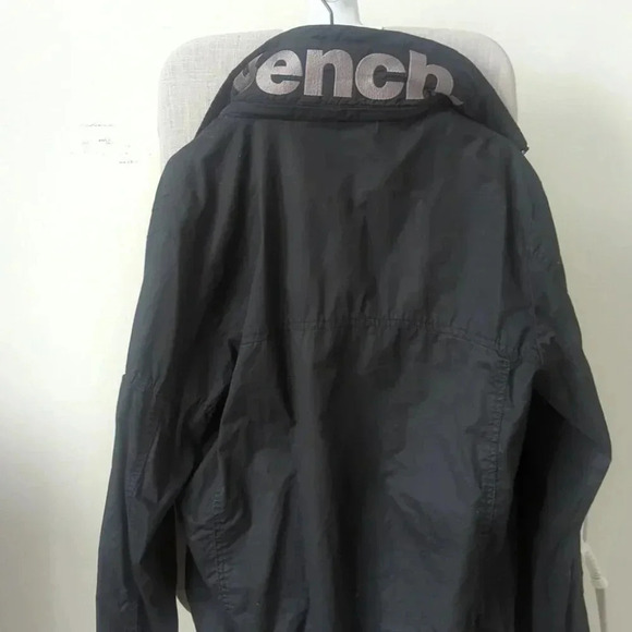 Women's Bench Light Weight Jacket - great condition size Medium - Picture 5 of 10